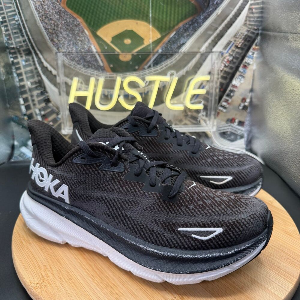 Hoka One One Clifton 9 “Black/White” Women’s Size 8B